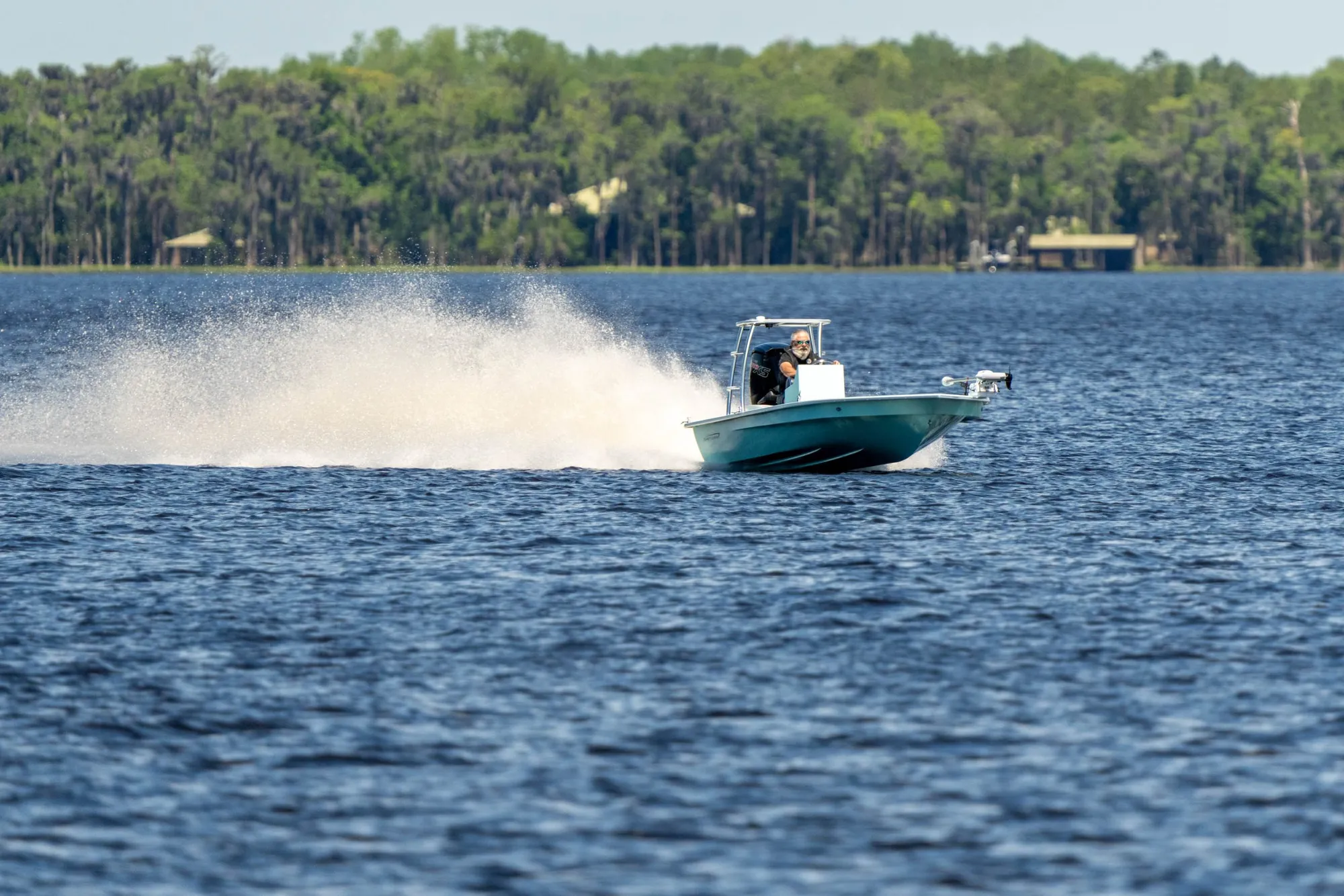 East Cape 19 VHP on the water