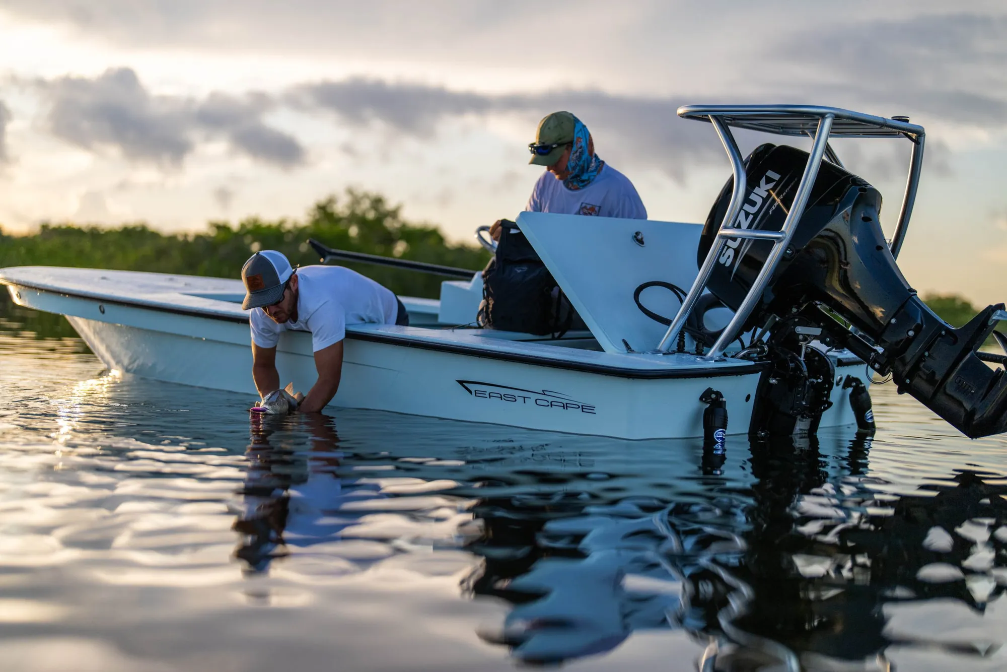 East Cape 17 EVO V on the water