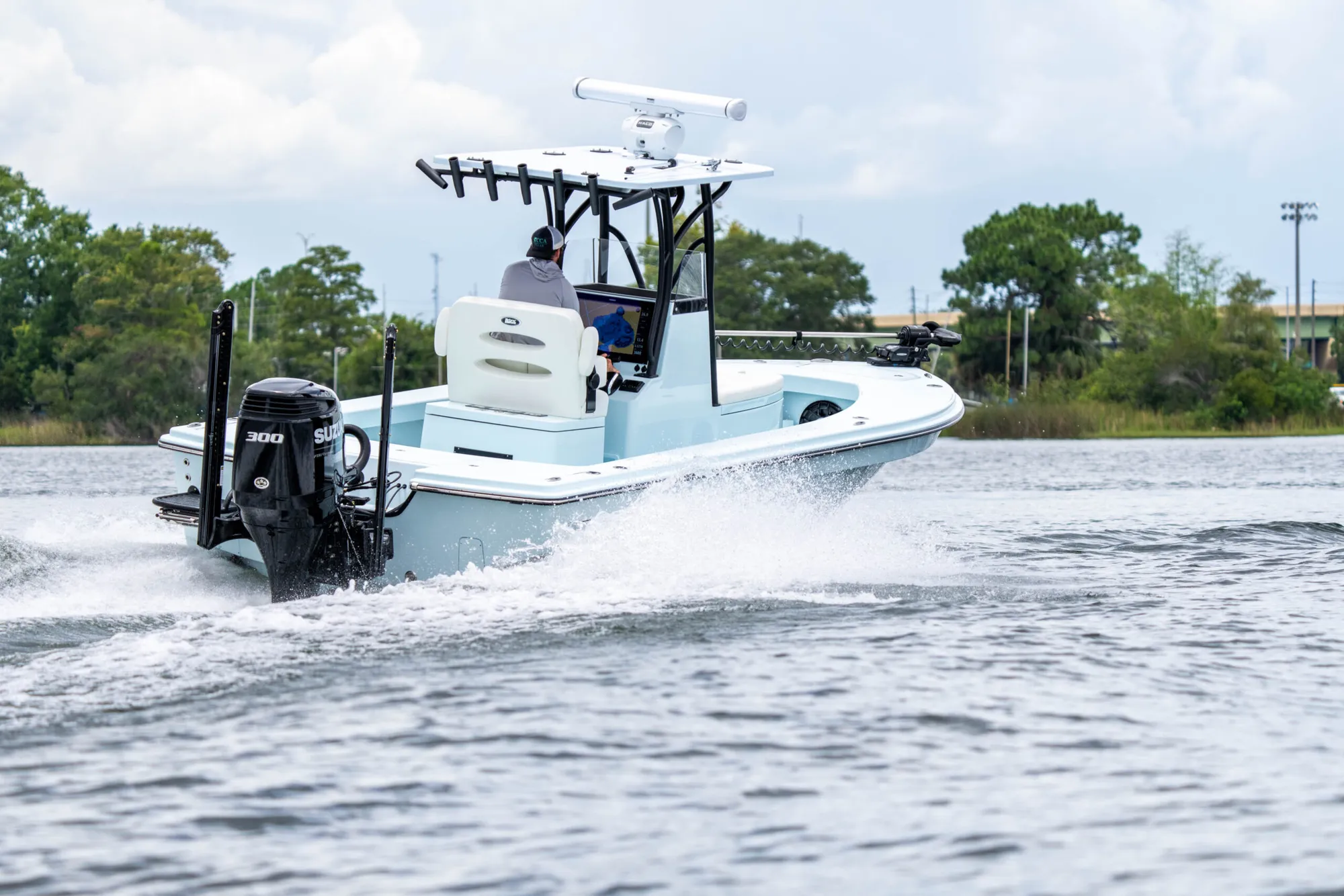 East Cape 25 Open on the water