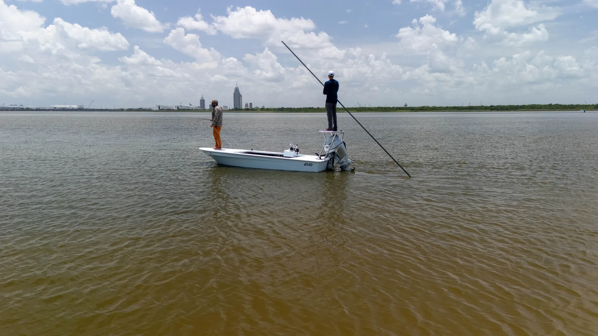 East Cape 17 EVO X Lite on the water