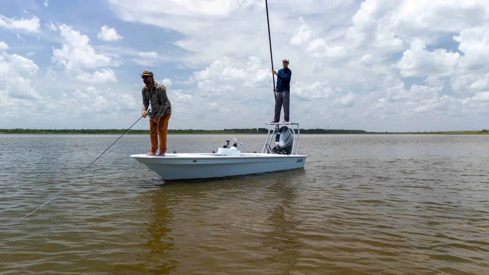 East Cape 17 EVO X Lite on the water