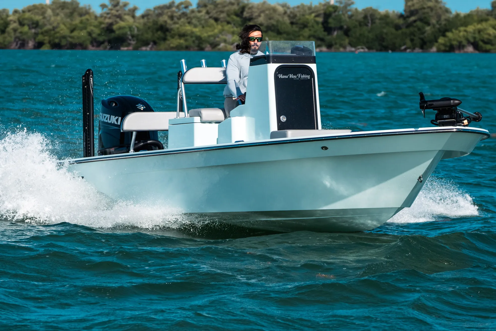 East Cape 21 EVO on the water