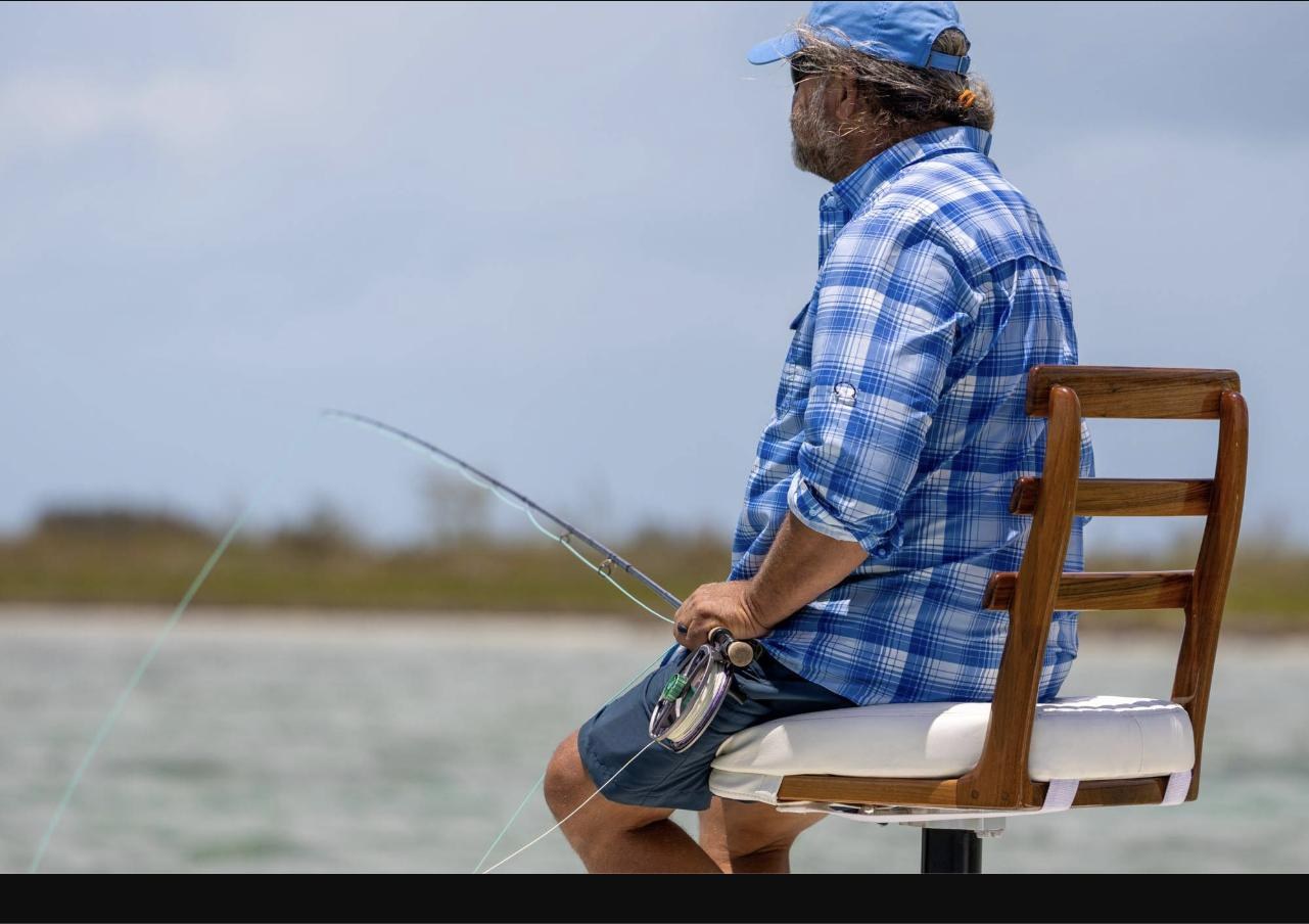 Clint Kemp on the bow, line ready