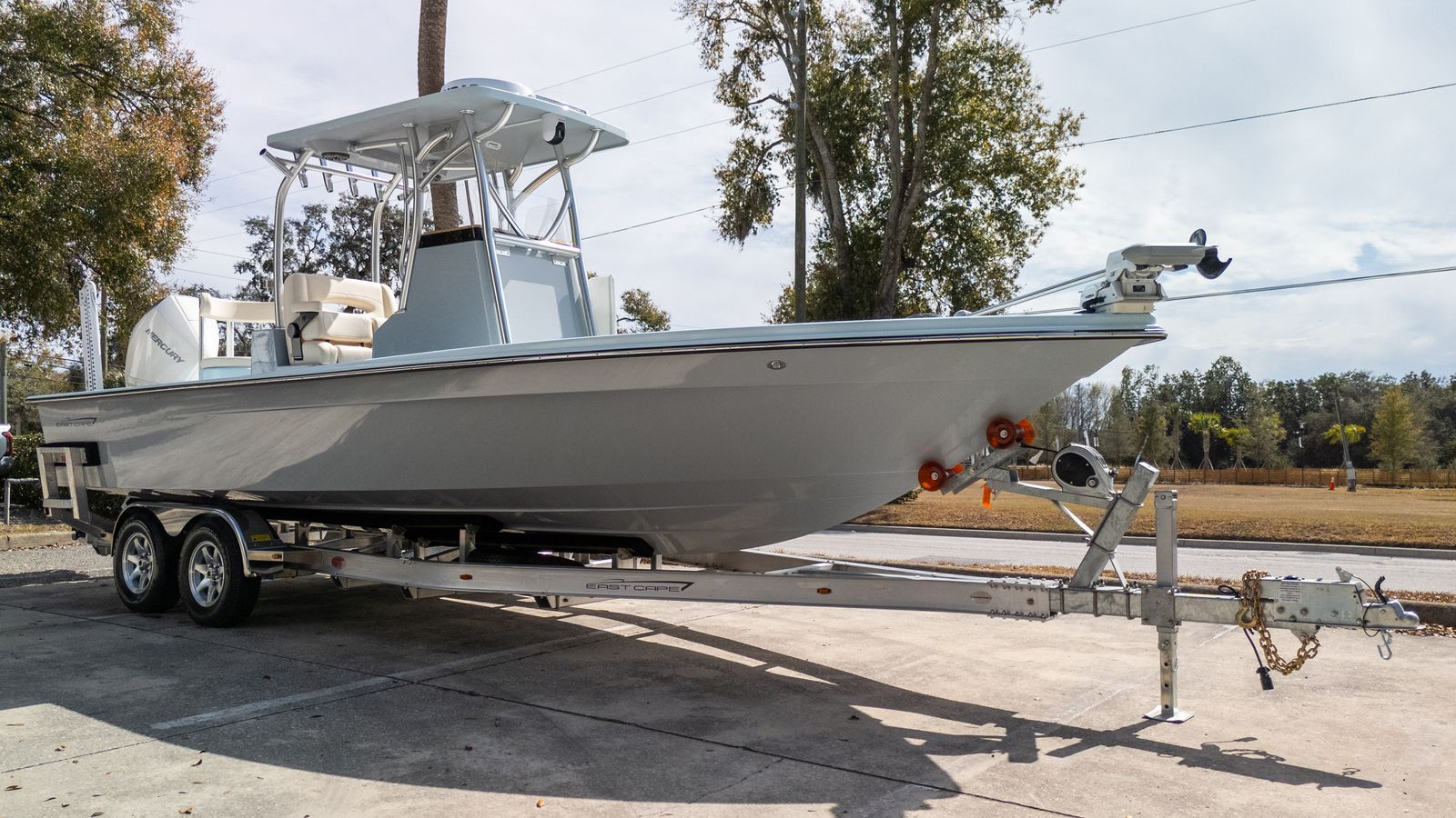 2026 25 Hybrid powered by a Mercury 300 — delivery photo 1